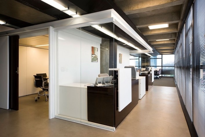 Escritório Guedes Nunes Oliveira Roquim Advogados Associados, 2009. Piratininga Arquitetos Associados<br />Foto divulgação 