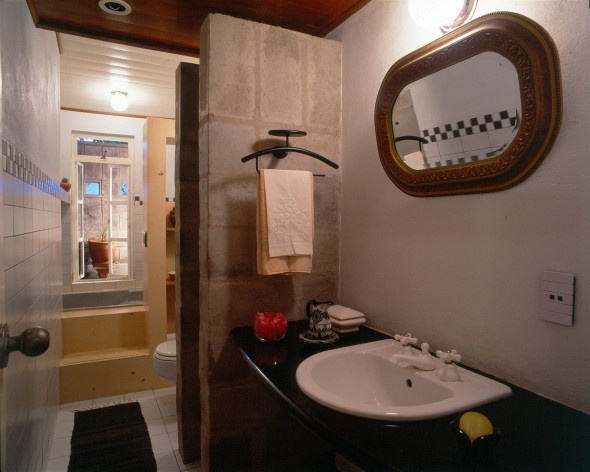 Casa de Ipanema, projeto de Sergio Marques, colaboração de Anna Paula Canez; execução de Sergio Marques, 1989/1992<br />Foto Sergio M. Marques 