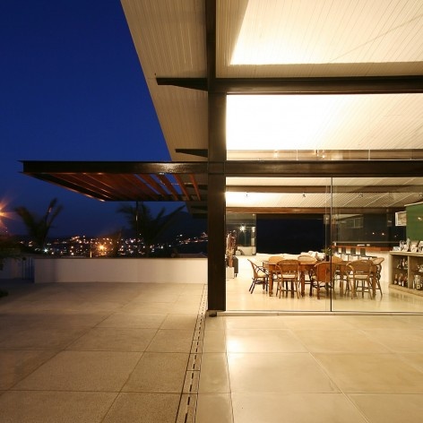 Residência Atibaia, Atibaia SP, 2008. Arquiteto Bernardo Telles<br />Foto Bebete Viégas 