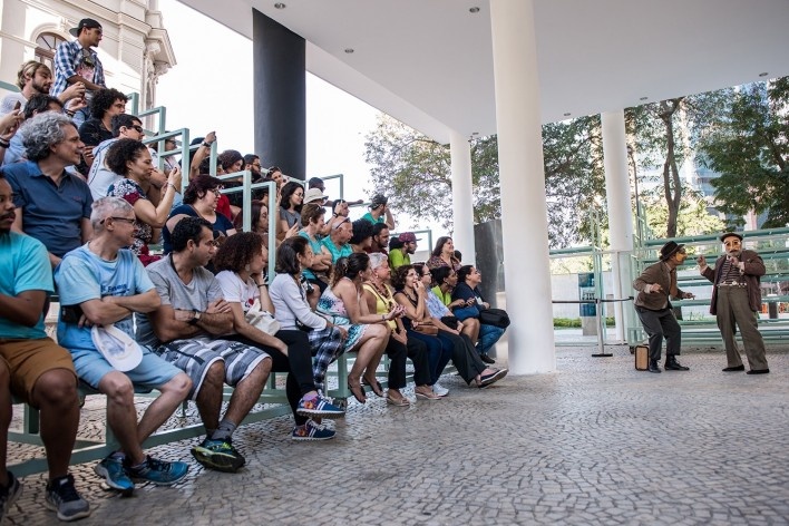 Transborda!, Museu de Arte do Rio, Praça Mauá, Rio de Janeiro RJ Brasil, 2018. Arquitetos Antonio Pedro Coutinho e Adriano Carneiro de Mendonça (autores) / Estúdio Chão<br />Foto Renato Mangolin 