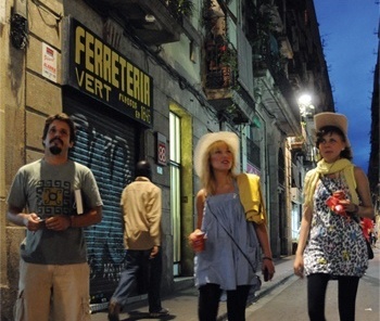 Marcio Cotrim ravalejando no Raval
<br />Foto Rodrigo Stocco e Silvana Romano 