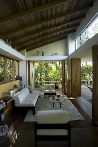 Residência Vianna Peres/ Ubatuba, SP – Arq. Fernando Vianna Peres