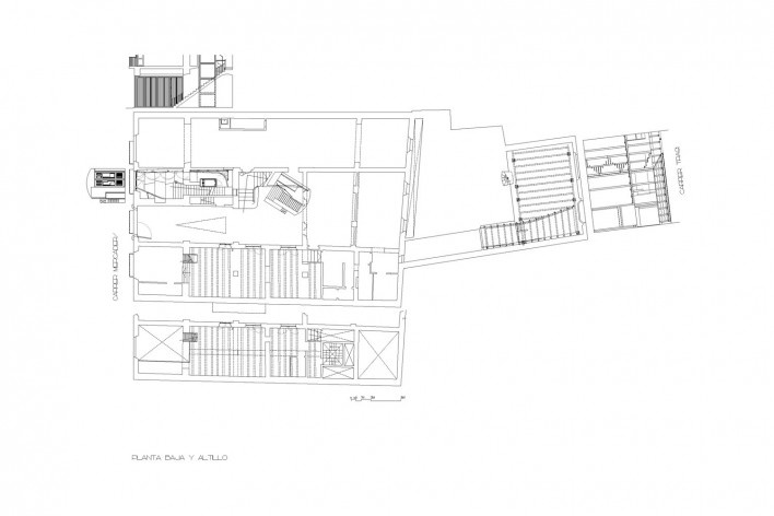 Planta baja y altillo<br />Deseño Estudio Miralles-Tagliabue 