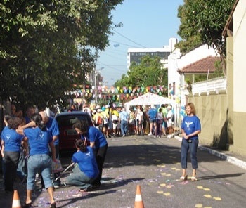 A primeira recepção calorosa do dia (7 jun. 2007) [Foto Dino Rodrigues Santos]