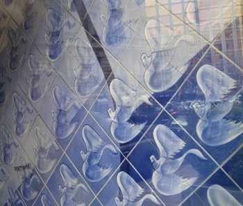 Painel de azulejos de Cândido Portinari, 1961, Av. Pierre 1er de Sabie, Paris<br />Foto Victor Hugo Mori 