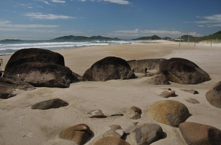 Praia do Siriú, Garopaba SC<br />Foto José Tabacow 