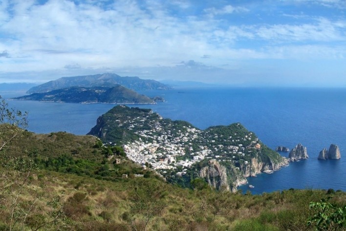 Vista do Monte Solaro, Capri, Itália<br />Wikimedia Commons  [Wikimedia Commons]