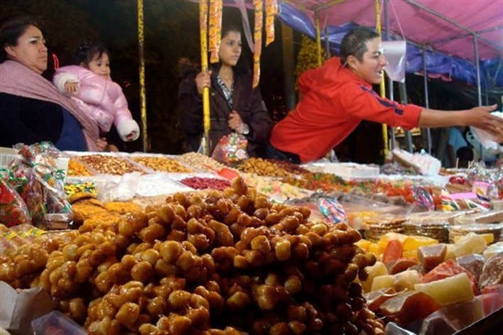 Comendo na rua, Puebla, México<br />Foto Michel Gorski 