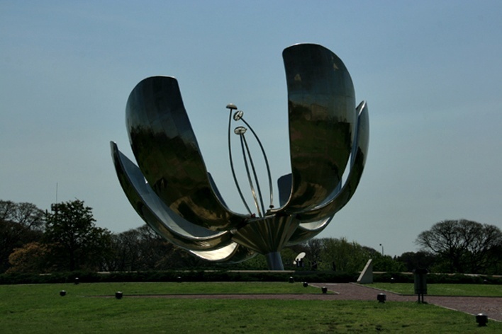 Escultura Floralis Generica<br />Foto Bruno Silveira Carvalho 