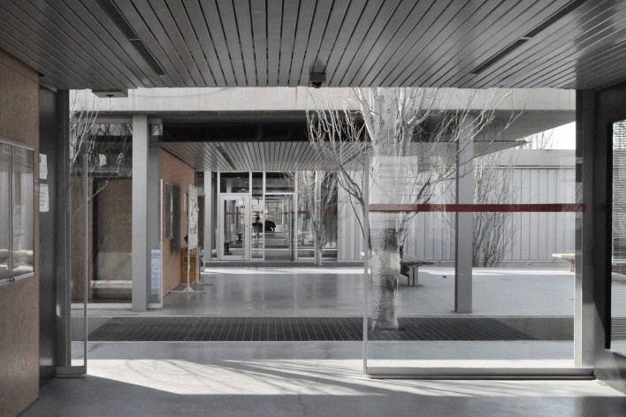 Aulário 3 (unidade de Alicante), San Vicente del Raspeig, Alicante, Espanha, 2000. Arquiteto Javier Garcia-Solera<br />Foto Hevelyn Baer Villar 