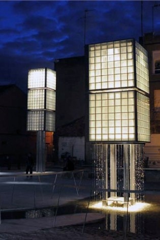 Plaza 3 Plaça de la Baixaeta. Carlos J. Gómez y Eva M. Álvarez. 2009<br />divulgación 