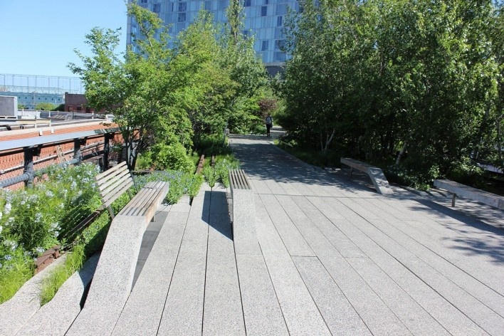 High Line, desenho de mobiliário, Nova York, 23 maio 2015<br />Foto Sarah Suassuna 