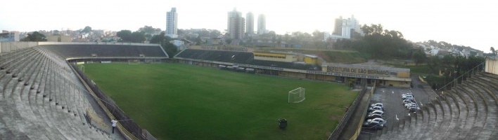 Panorâmica do Estadio antes da reforma.Effect Arquitetura e Gerenciamento de Projetos, Estádio 1º. De Maio, São Bernardo do Campo- SP.<br />Effect Arquitetura e Gerenciamento de Projetos 