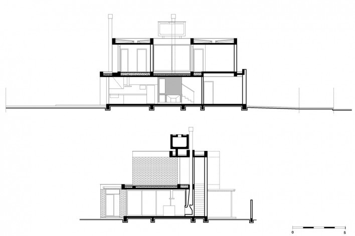 Casa Los Muros, cortes longitudinal e transversal, Xangri-lá RS Brasil, 2015. Arquitetos Cristiano Kunze e Nathalia Cantergiani / Cantergiani + Kunze Arquitetos<br />Imagem divulgação  [Cantergiani + Kunze Arquitetos]