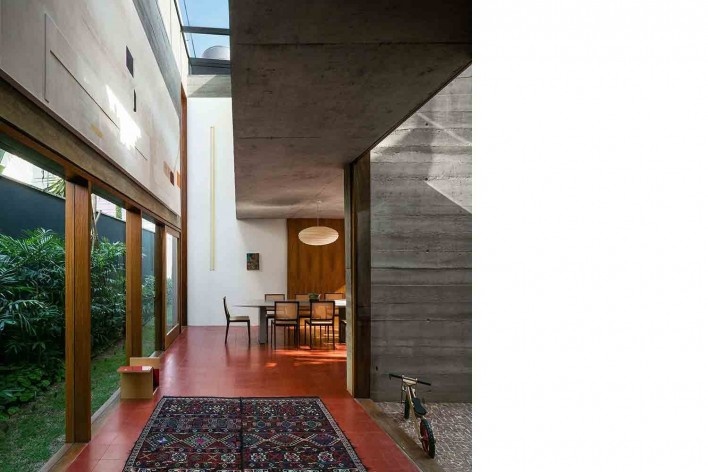 Casa 239, São Paulo SP, 2012. Una Arquitetos<br />Foto Nelson Kon 