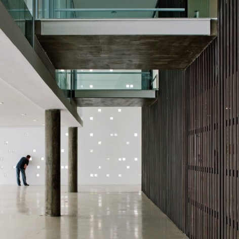 Centro de capacitação dos profissionais da educação Dra. Zilda Arns. Vista interna. Carolina Penna Arquitetura e Urbanismo, 2008 – 2011. São Caetano do Sul, SP - Brasil<br />foto Nelson Kon 