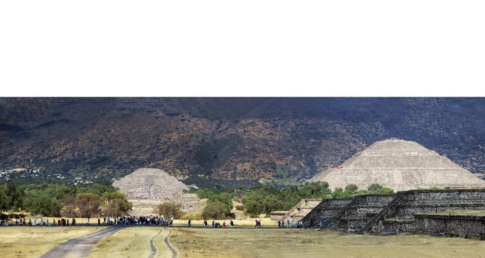 Teotihuacán, eixo principal formado pela Avenida dos Mortos, México<br />Foto Victor Hugo Mori 