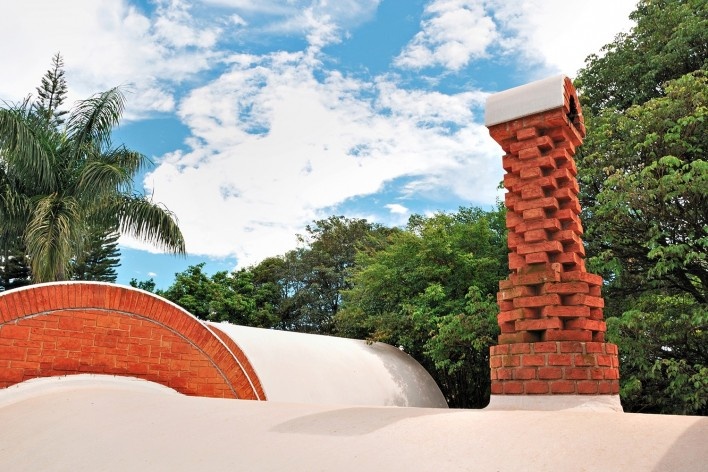 Residência dos Padres Claretianos, Batatais SP Brasil, 1984. Arquitetos Affonso Risi e José Mario Nogueira<br />Foto Wagner Abrahão Jr, 2011 