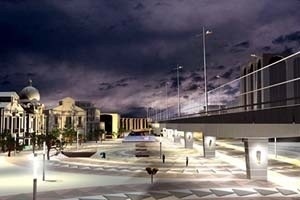 Vsta do conjunto projetada para Praça XV com a barreira em policarbonato com tirantes em aço, iluminação dos óculos e sobre a perimetral os novos postes em aço levemente inclinados<br />Imagem dos autores do projeto 