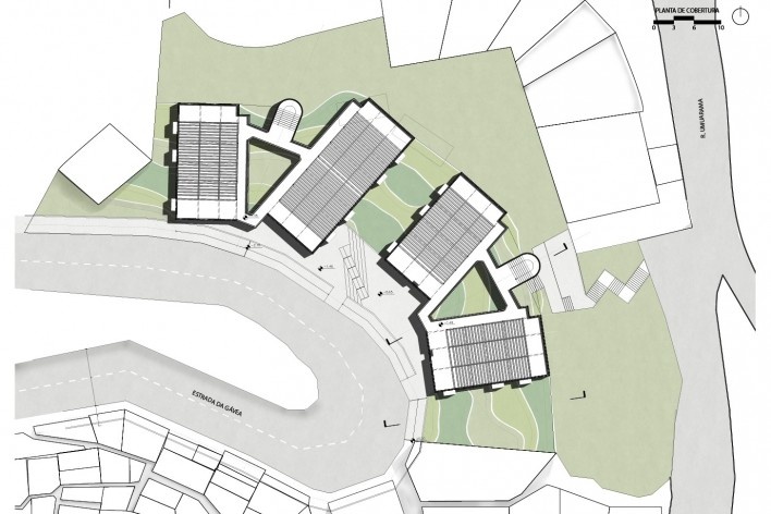 Habitacional Humuarana, áreas de lazer nas coberturas com pérgulas que ampliam o conforto térmico e apoiam as placas eletrovoltaicas, Rio de Janeiro, 2020. Arquiteto Luiz Carlos Toledo e estagiário Maciel Antônio da Silva