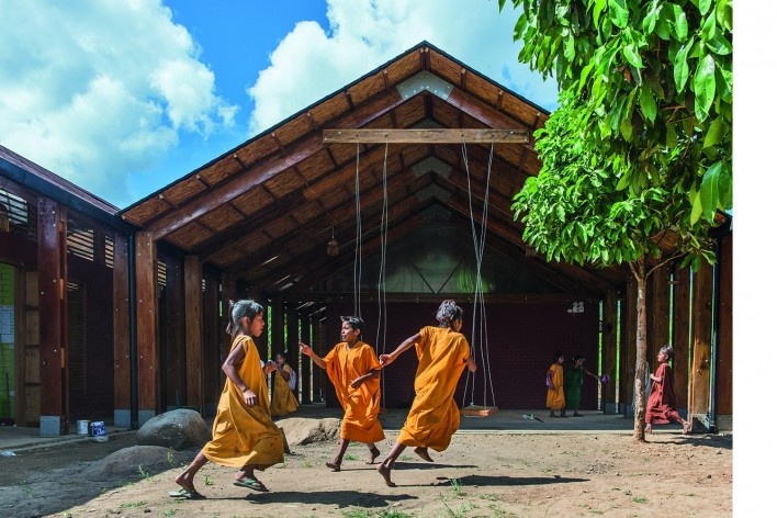 Escuela Primaria Jerusalen de Miñaro, Comunidad nativa de Jerusalén de Miñaro, Pangoa, Satipo, Junín, Perú, 2017. Arquiteta Marta Maccaglia (autora) / Asociación Semillas<br />Foto Eleazar Cuadros 