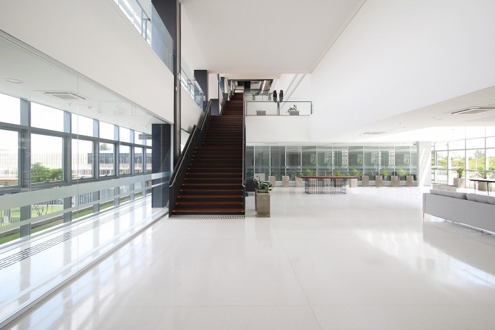 Fecomércio, Sesc e Senac do Rio Grande do Sul, Porto Alegre RS, 2020. Arquitetos Dario Corrêa Durce, Emerson Vidigal, Eron Costin, Fabio Henrique Faria e João Gabriel Rosa (autores) / Estúdio 41<br />Foto Eron Costin 