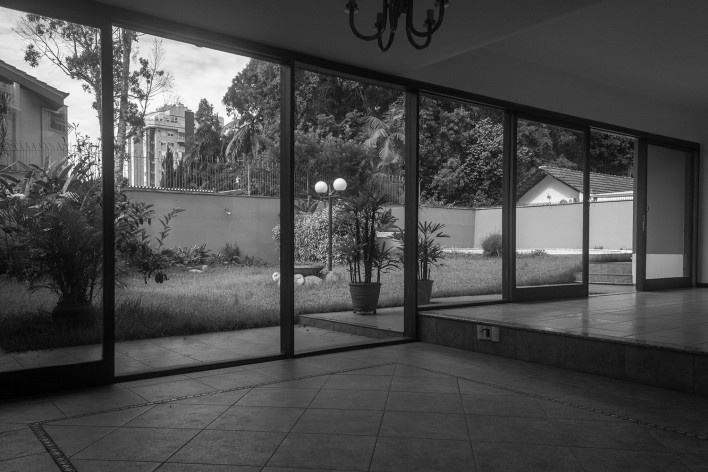 Residência da Rua Lages, Joinville SC. Arquiteto Luis Napoleão Carias de Oliveira<br />Foto Larry Sestrem 