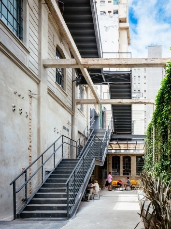 RedBull Station, São Paulo. Escritório Triptyque<br />Foto Pedro Kok 