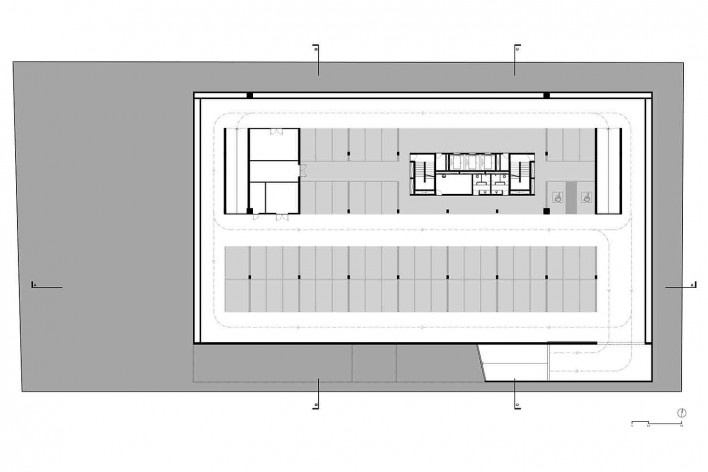 Nova sede da Confederação Nacional de Municípios – CNM, planta 2º subsolo – garagem, Brasília DF, 2016. Arquitetos Luís Eduardo Loiola e Maria Cristina Motta / Mira Arquitetos<br />Desenho divulgação 