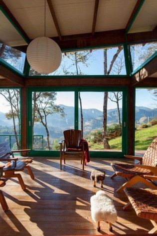 Casa em Gonçalves, Gonçalves MG Brasil, 2012-2013. Arquiteto André Vainer / André Vainer Arquitetos<br />Foto Tuca Reines 
