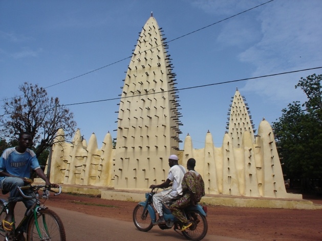 Mesquita de Bobô, Burkina-Faso<br />Foto Renato Barbieri 