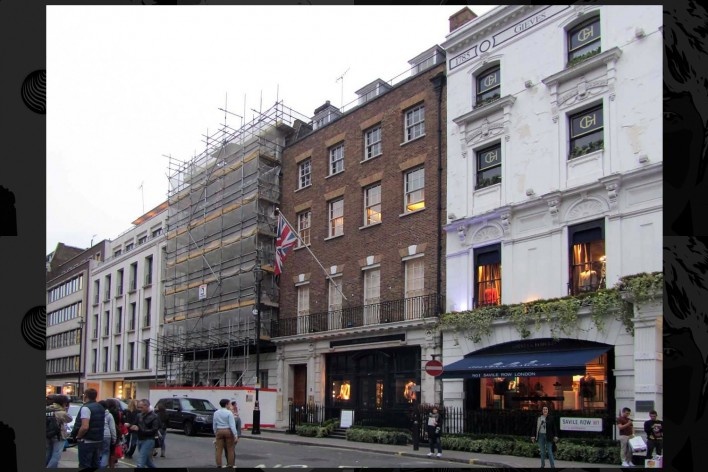 Savile Row, sede da Apple Record, Londres. Na cobertura aconteceu o último show dos Beatles em 1969<br />Foto Victor Hugo Mori 