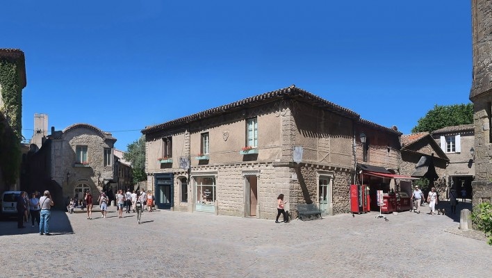 Ruas de Carcassonne, França<br />Foto Victor Hugo Mori 