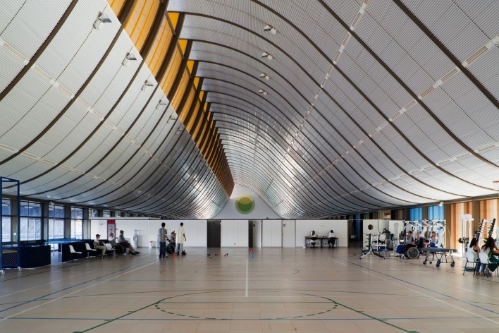 Sarah Brasília Lago Norte, ginásio de fisioterapia, Brasília DF<br />Foto Nelson Kon  [LIMA, João Filgueiras (Lelé). "Arquitetura - uma experiência na área da saúde"]