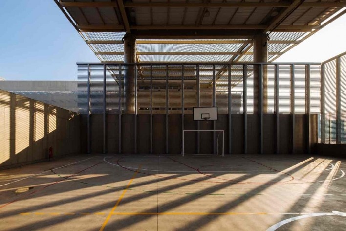 Centro Paula Souza, São Paulo, arquitetos Francisco Spadoni e Pedro Taddei<br />Foto Nelson Kon 