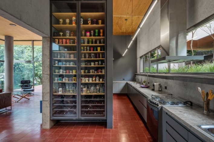 Casa em Cotia, UNA Arquitetos, 2016<br />Foto Nelson Kon 