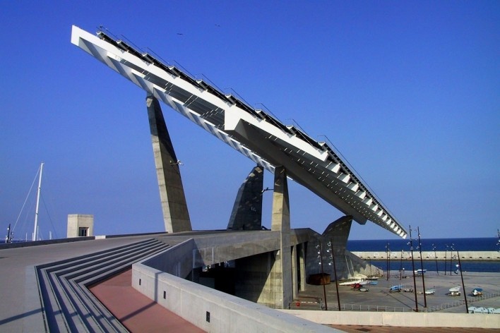 Painel de células fotovoltáicas, Barcelona, Espanha<br />Foto Abilio Guerra 