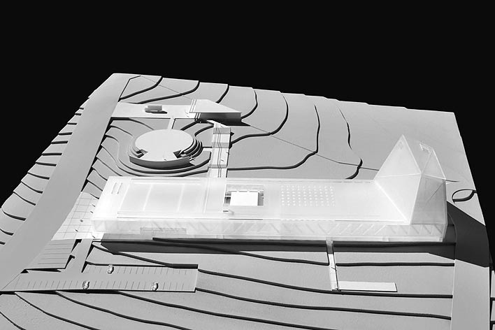 Concurso Internacional para Projeto Arquitetônico do Museu Exploratório de Ciências da Unicamp, maquete, 1º lugar. Arquitetos Reinaldo Nishimura, Daniel Corsi e Dani Hirano, 2009<br />Foto divulgação 