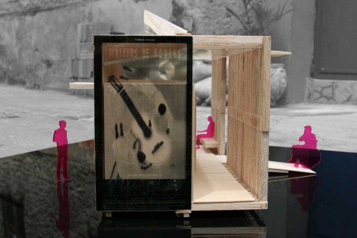 Projeto de quiosque para parques públicos de São Paulo, foto da maquete, Beni Goltsman Barzellai, Guilherme de Barcellos Lozinsky, Mariana Magalhães Costa e Patricia Tinoco. 1º. prêmio categoria estudantes, 2009.