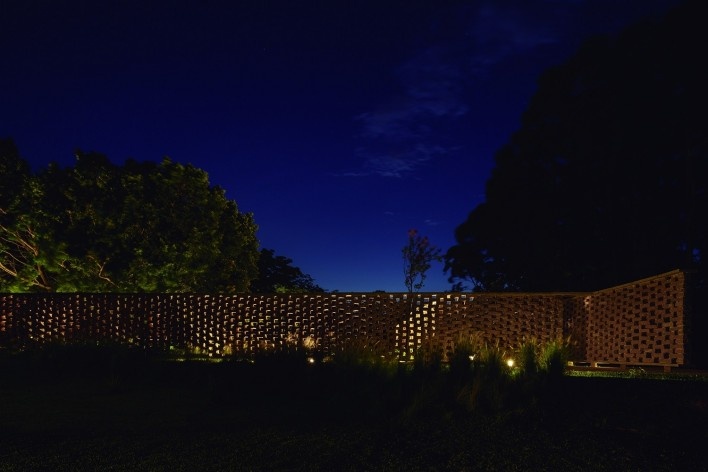 Capela Inga-Mirim, Itupeva SP Brasil, 2018. Arquitetos Francisco Rivas, Rodrigo Messina e Guadalupe Sappia / Messina <br />Foto Federico Cairoli 