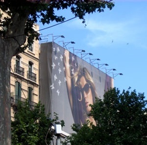 Gisele Bündchen em outdoor de Barcelona