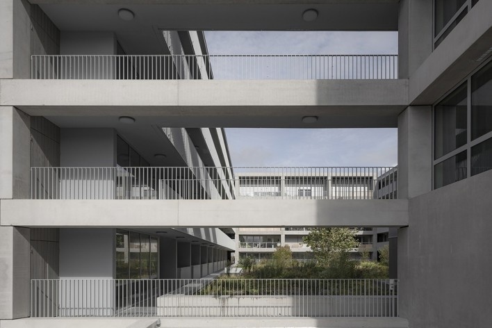 Bottière Chénaie, Nantes, France, 2019. Architects Kees Kaan, Vincent Panhuysen, Dikkie Scipio (authors) / Kaan Architecten<br />Foto/ photo Sebastian van Damme 