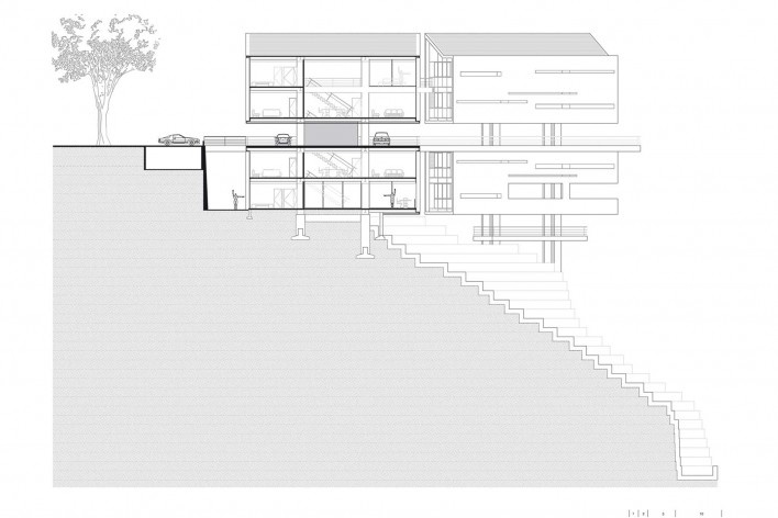 Corte longitudinal [Gaeta Springall Arquitectos]
