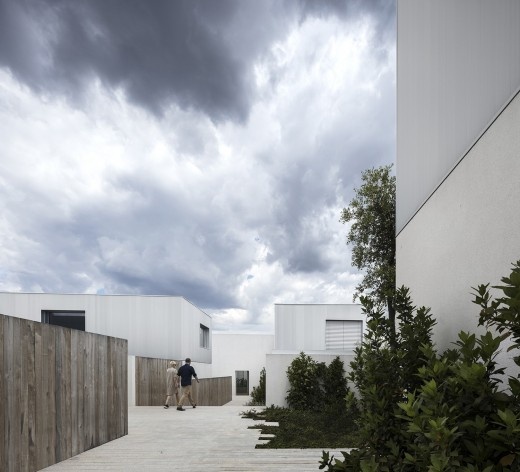 Caledonian Somosaguas, Madri Espanha, 2017. Arquiteto Marcio Kogan/ StudioMK27<br />Foto Fernando Guerra 
