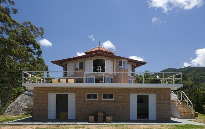 Casa na Ponta do Pulso, Ubatuba SP Brasil, arquiteto Affonso Risi<br />Foto Paulo Risi 