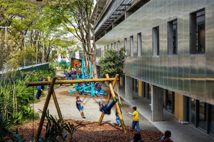 Nova sede da Beacon School, São Paulo SP Brasil, 2016. Arquitetos Vinicius Andrade, Marcelo Morettin, Marcelo Maia Rosa e Renata Andrulis / Guido Otero e Ricardo Gusmão (autores) / Andrade Morettin Arquitetos / Gusmão Otero Arquitetos Associados<br />Foto / photo Nelson Kon 