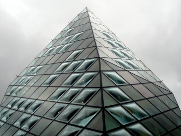 Prada Aoyama Tokyo, rua Omotesando, Bairro de Ginza, Tóquio. Escritório Herzog & de Meuron<br />Foto Flávio Coddou 