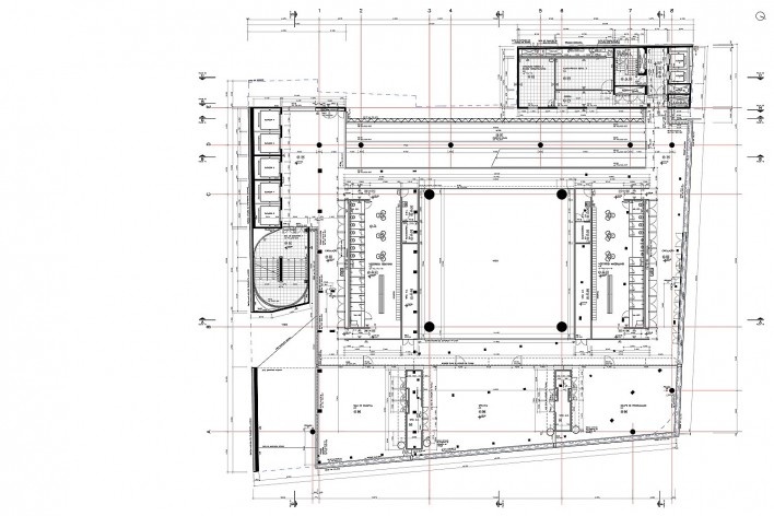Sesc 24 de Maio, 9º pavimento, esportes, vestiários masc. e fem., Paulo Mendes da Rocha + MMBB Arquitetos, São Paulo<br />Imagem divulgação 