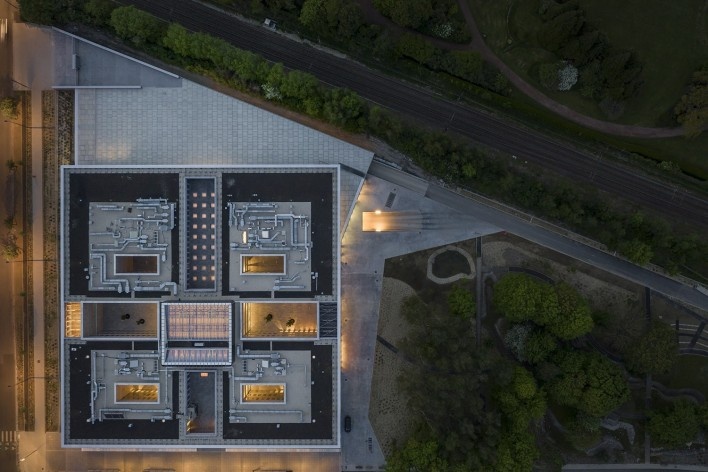 Câmara de Comércio e Artesanato de Hauts-de-France, Lille, França, 2019. Escritórios Kaan Architecten e Pranlas-Descours Architect & Associates<br />Foto Fernando Guerra / FG+SG 