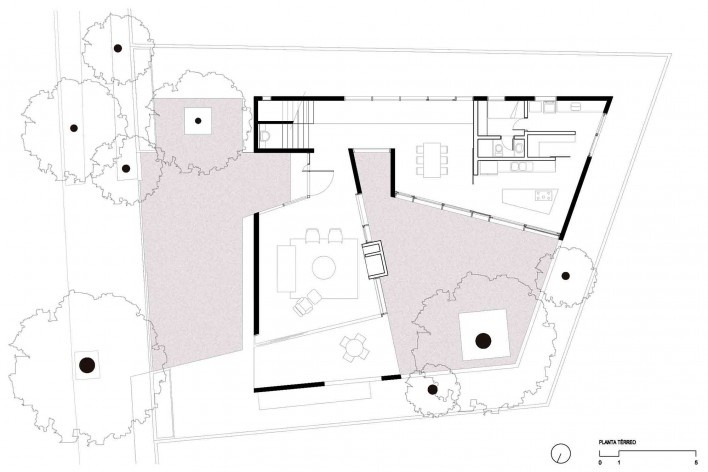 Casa 239, planta térreo, São Paulo SP, 2012. Una Arquitetos<br />Imagem divulgação 